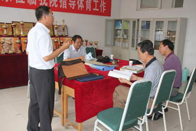 省廳專家蒞臨我院指導(dǎo)體育工作