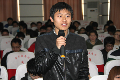 中國科學(xué)院滕吉文院士應(yīng)邀來院作動(dòng)蕩的地球?qū)ｎ}報(bào)告