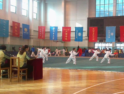 院武術(shù)隊(duì)在河北省第四屆大學(xué)生武術(shù)比賽中榮獲佳績