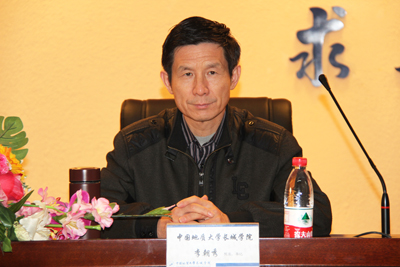 我院召開2012屆畢業(yè)生就業(yè)工作總結(jié)表彰暨2013屆畢業(yè)生就業(yè)目標(biāo)責(zé)任書簽約會議