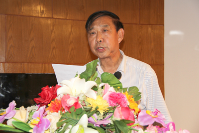 2012年教師節(jié)表彰大會(huì)隆重舉行