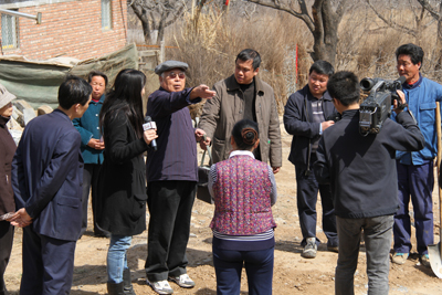 我院地科系邊慶年教授應保定淶水縣扶貧辦邀請前往宋各莊鄉悟空寺村勘測找水