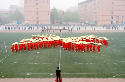 中國地質大學長城學院2012年春季運動會隆重開幕