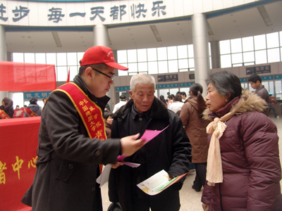 我院志愿者中心舉辦3.5“雷鋒情、攜手行”系列活動(dòng)