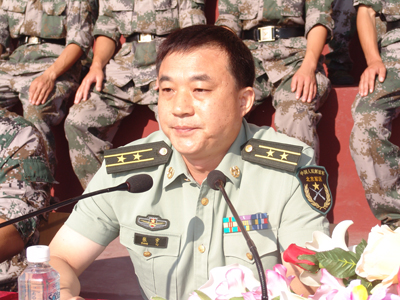 2010級新生軍訓開營式隆重召開