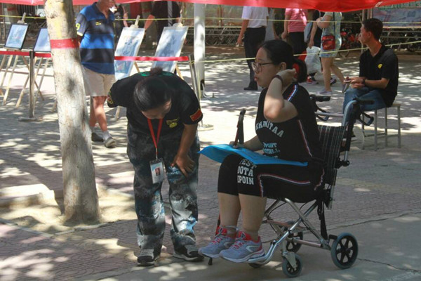 【迎新季】微笑是我們的名片 服務是我們的志愿