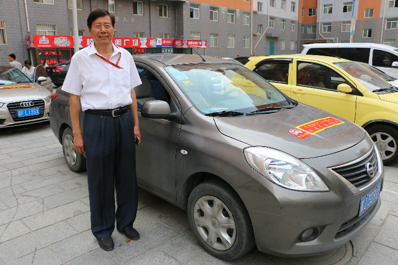 【畢業季】教師家車送學子  濃濃溫情歸家路