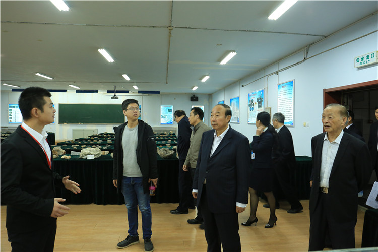 省高校設置評議委員會專家組蒞臨我校開展轉設考察工作