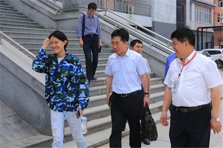 河北省委組織部三處等領導一行來 中國地質大學長城學院調研