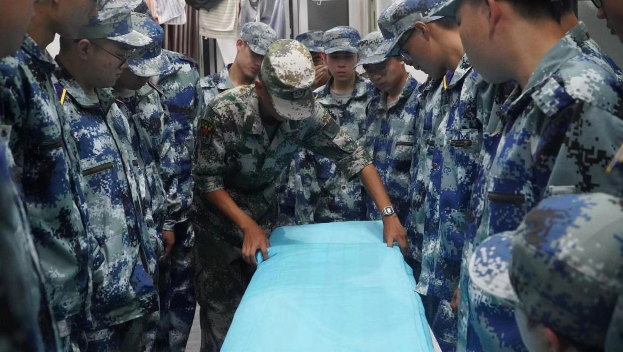 軍訓簡報：軍訓正當時，青春灑汗水