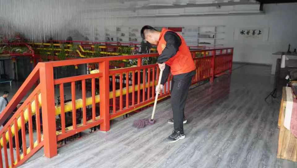 志愿服務暖人心，養老院里筑真情