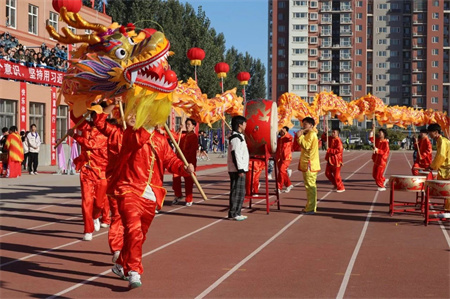 保定理工學院藝術學院- 少年負壯氣，奮烈自有時！