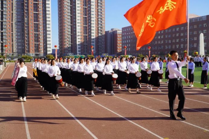 一起動(dòng)感青春！保定理工學(xué)院2023年秋季運(yùn)動(dòng)會(huì)圓滿閉幕