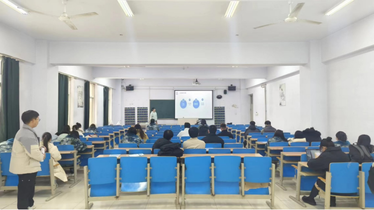 北京證兒八經教育咨詢有限公司到我校招聘