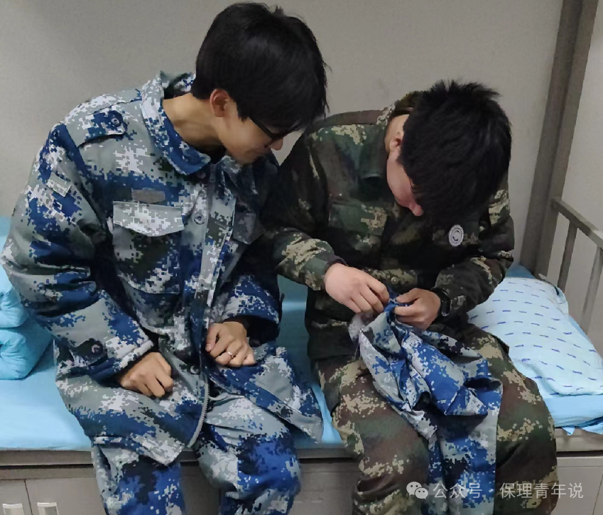 雷鋒精神共傳承,志愿服務學雷鋒