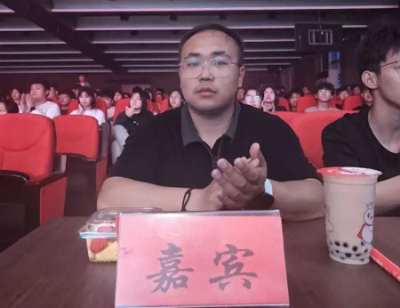 “不忘初心，砥礪前行”——保定理工學院藝術學院“第二屆團總支學生會”換屆選舉大會暨表彰大會