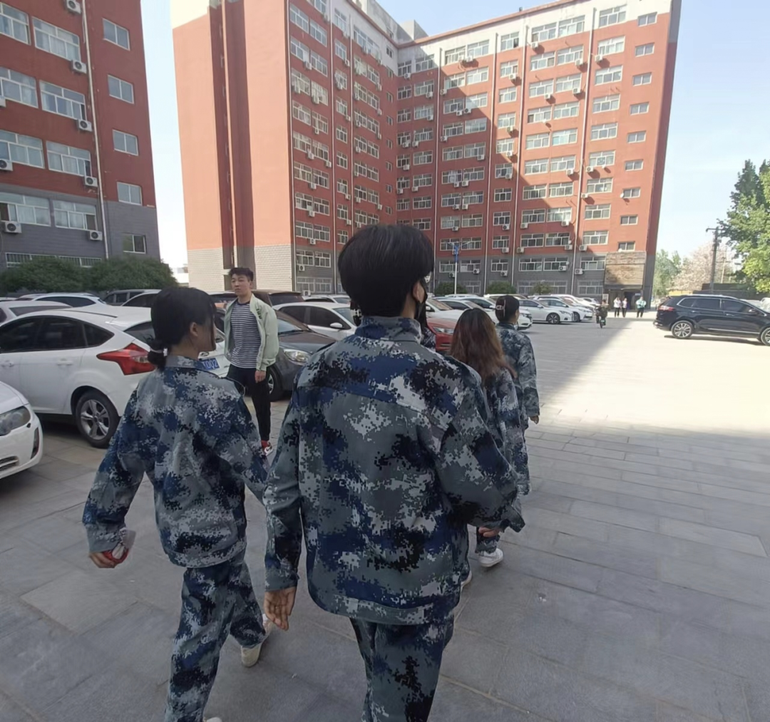 愛國衛生月｜助力創城 管理學子在行動！