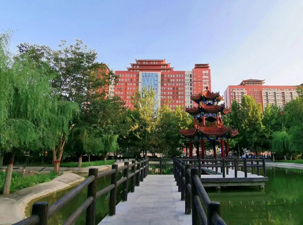 保定理工學院||管理學院||叮咚，你有一篇校園介紹請查收！