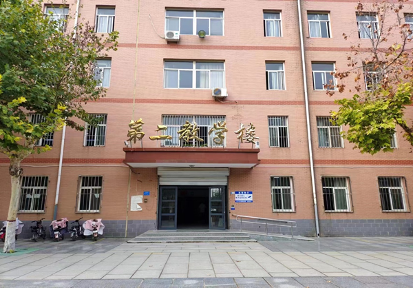 保定理工學院||管理學院||叮咚，你有一篇校園介紹請查收！