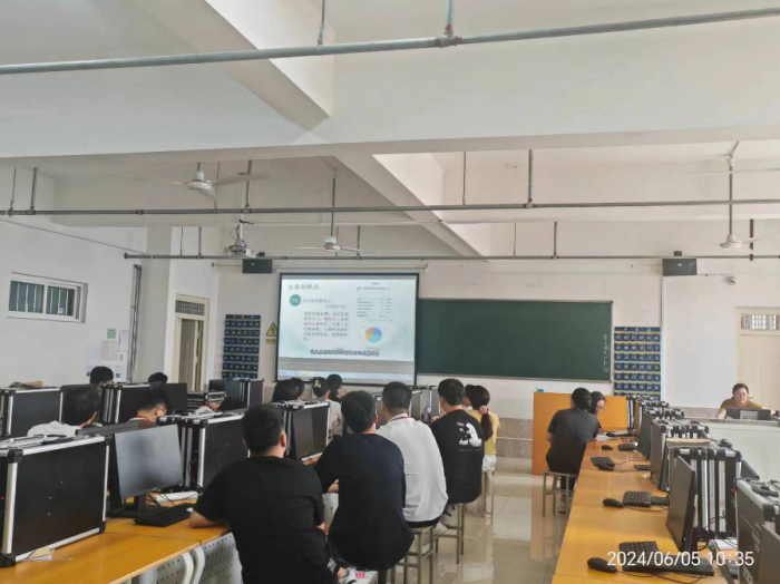 強技能，促提升——信息科學與工程學院教師技能系列培訓（五）順利開展