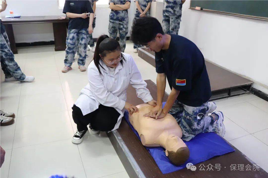 保理會計學院學急救知識，為生命續航——急救知識培訓活動
