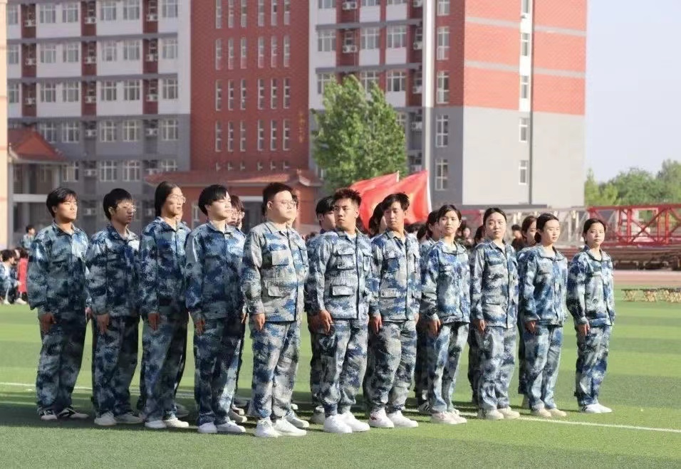 保理會計(jì)學(xué)院以隊(duì)列會操比賽為始，共著你我青春華章