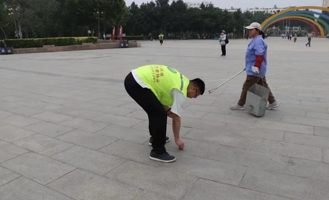 志愿服務助你我   生態保護靠大家