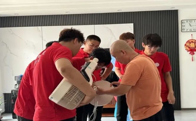 社會實踐(十六)勇?lián)鷷r代使命,助力興村振興——保定理工學院經(jīng)濟學院“三下鄉(xiāng)”社會實踐