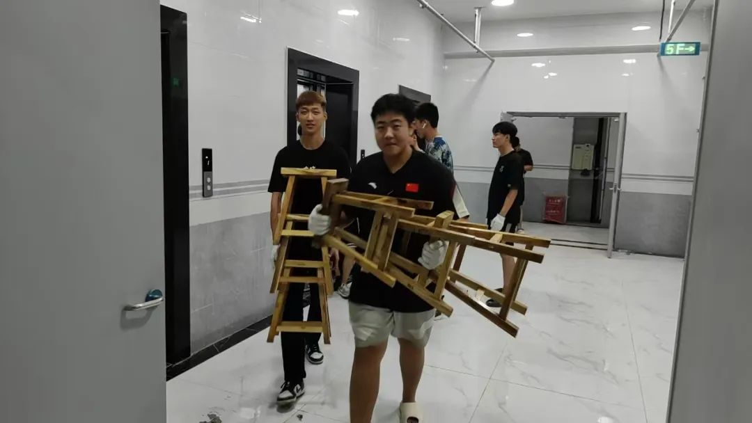 保定理工學院||以愛迎新，服務引領美好大學路