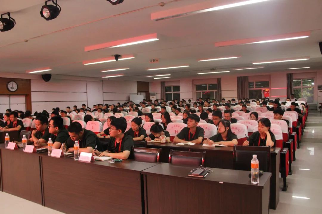 保定理工學院||行遠自邇，篤行不怠——2024-2025學年學管干部第一次培訓會