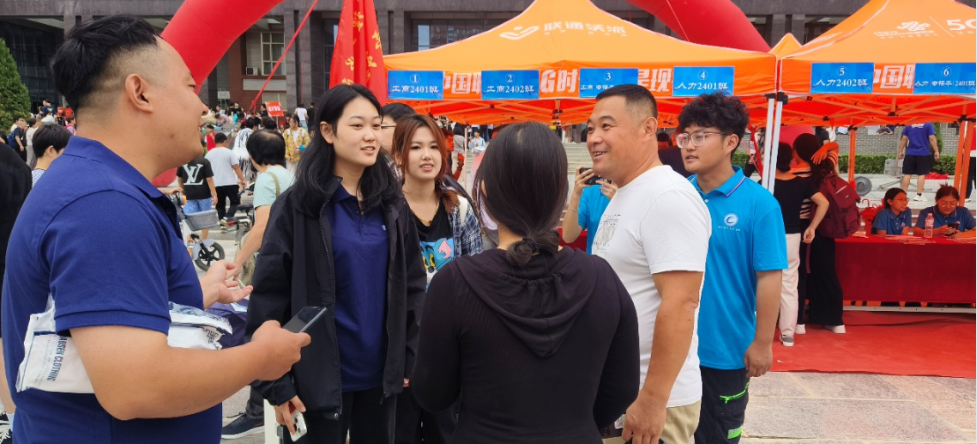 我為同學做實事 | 管理學院“同伴成長，暖心起航