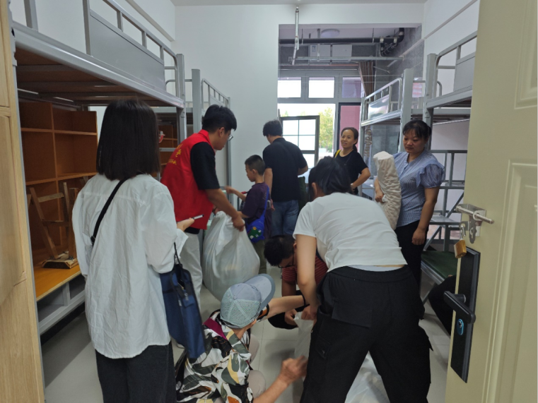 我為同學做實事 | 管理學院“同伴成長，暖心起航