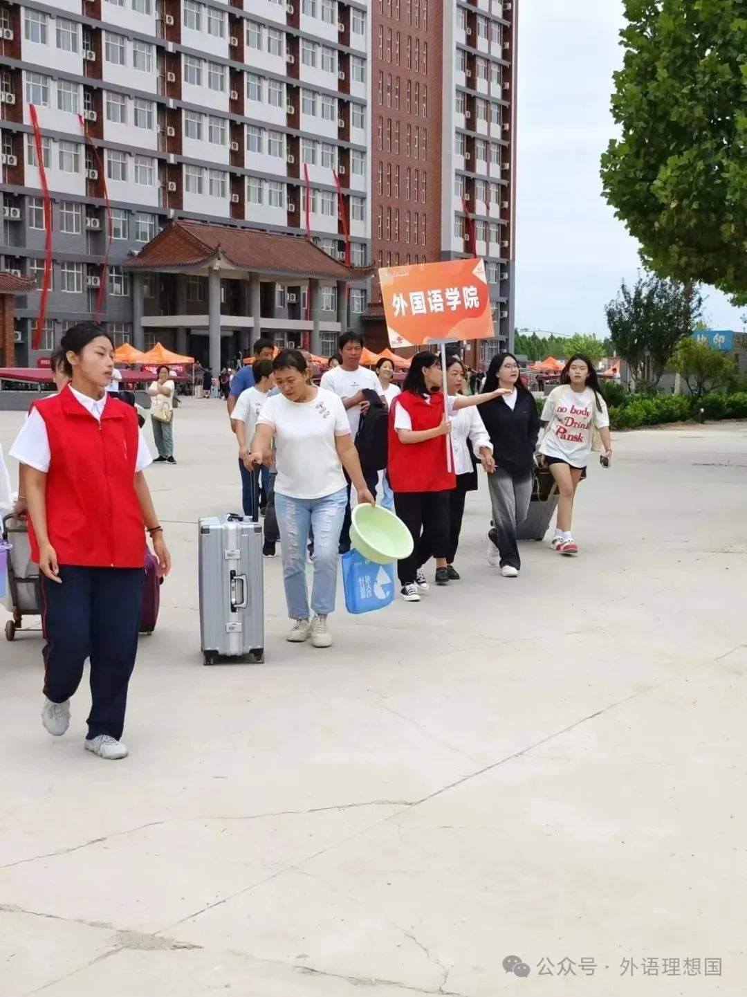 我為同學做實事 | 外國語學院“新程璀璨，迎新啟盛