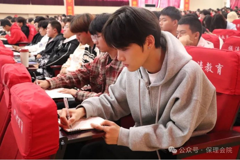 保定理工學院會計學院企業講座助力，繪制職業藍圖