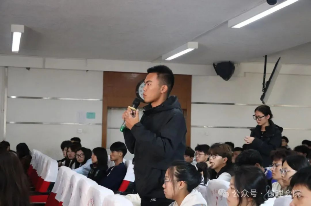 保定理工學院會計學院錘煉精英團隊，領航班級發展
