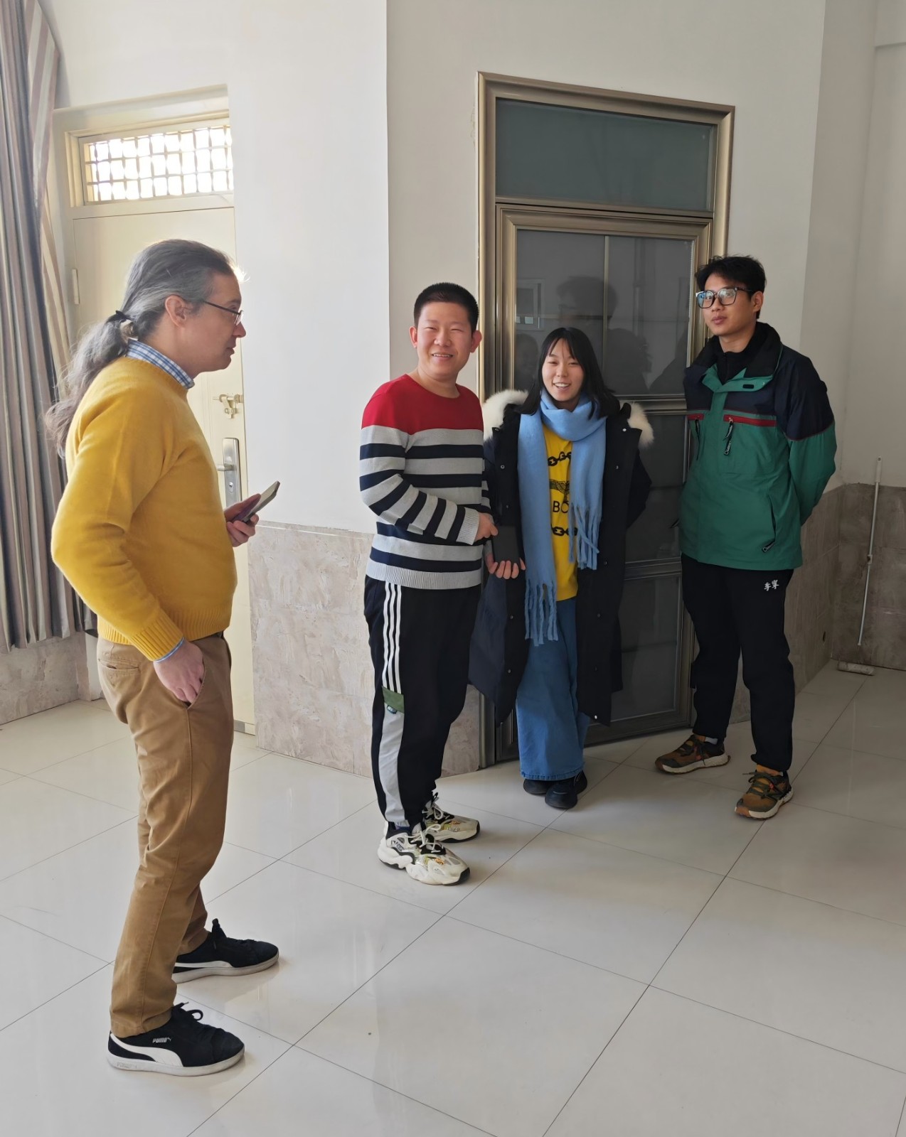中外合作辦學項目外教與學生交流