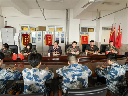 保定理工學(xué)院藝術(shù)學(xué)院召開(kāi)學(xué)生黨員座談會(huì)