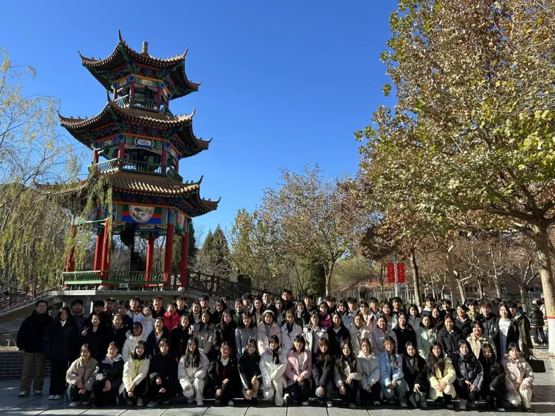 紀念 “一二 · 九” 運動89周年大型合唱會最佳人氣獎評選投票啦~