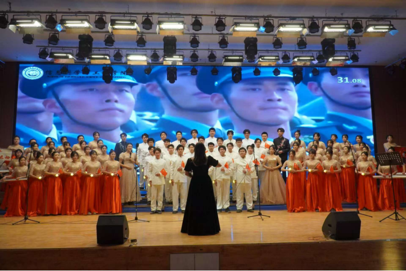 青春校園|以青春之名，頌盛世華章--保定理工學院紀念“一二·九”運動大型合唱會圓滿落幕