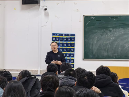 河北尚石傳媒宣講會，助力學子夢想飛揚