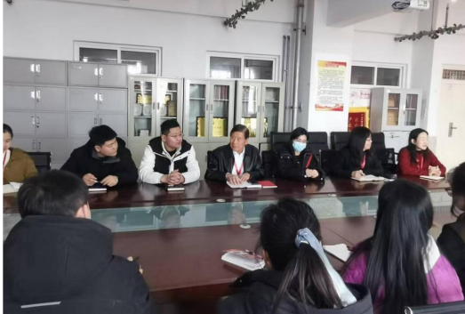 從嚴(yán)從細(xì)從實(shí)——我校基層黨支部組織生活會(huì)扎實(shí)有序開(kāi)展
