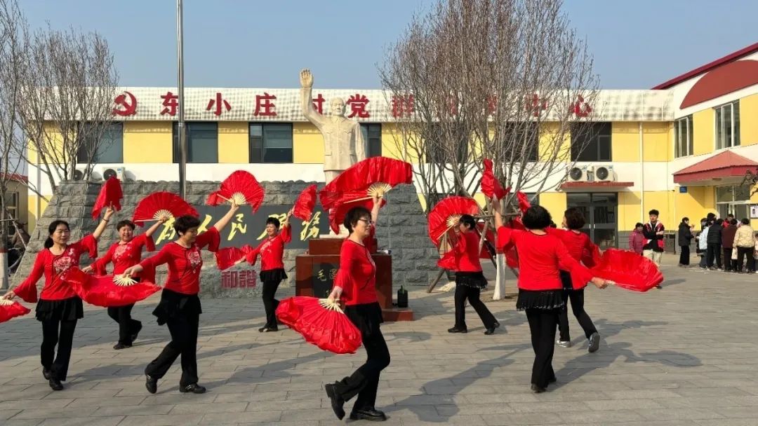 “春映東莊，巾幗志愿繪新篇”經濟學院志愿者服務隊前往東小莊開展志愿活動