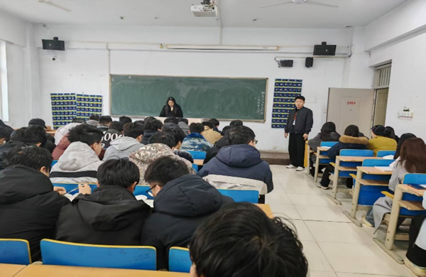 學(xué)風(fēng)建設(shè)|保定理工學(xué)院|管理學(xué)院|點燃學(xué)風(fēng)引擎，驅(qū)動成長航程