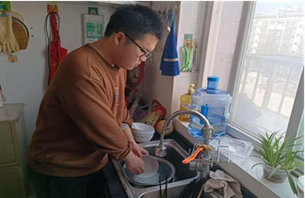 孝老愛親（十）|保定理工學院|管理學院|養成教育潤心田，孝老愛親踐于行