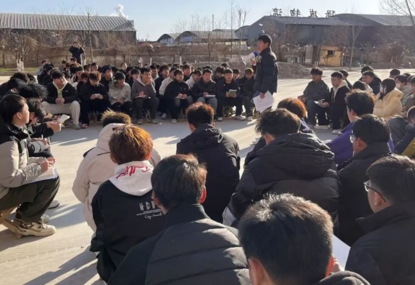 歡迎回家|保定理工學院|管理學院|歡迎回家同筑夢，攜手新程共揚帆