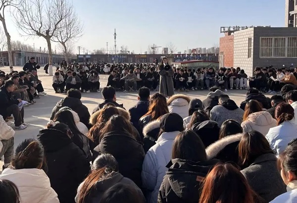 歡迎回家|保定理工學院|管理學院|歡迎回家同筑夢，攜手新程共揚帆