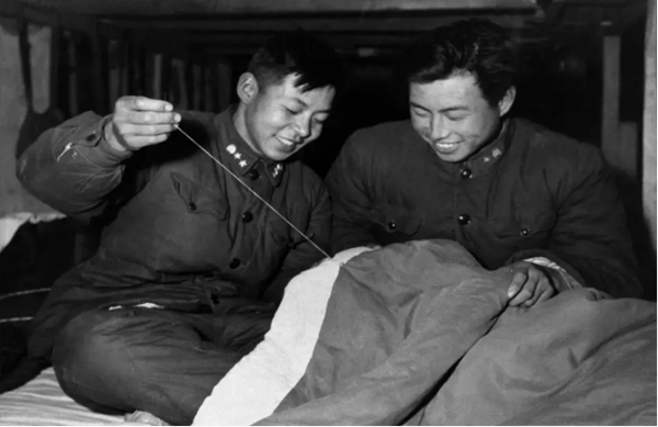學(xué)習(xí)雷鋒|保定理工學(xué)院|管理學(xué)院|傳承雷鋒精神，共筑時(shí)代新風(fēng)
