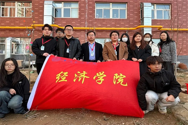 保定理工學院經濟學院開展“播種綠色希望，共建美麗校園”植樹節主題活動