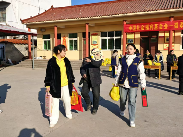 寒假社會(huì)實(shí)踐紀(jì)實(shí)（六）|保定理工學(xué)院|管理學(xué)院|愛心下鄉(xiāng)潤桑榆，物資傳遞暖人心