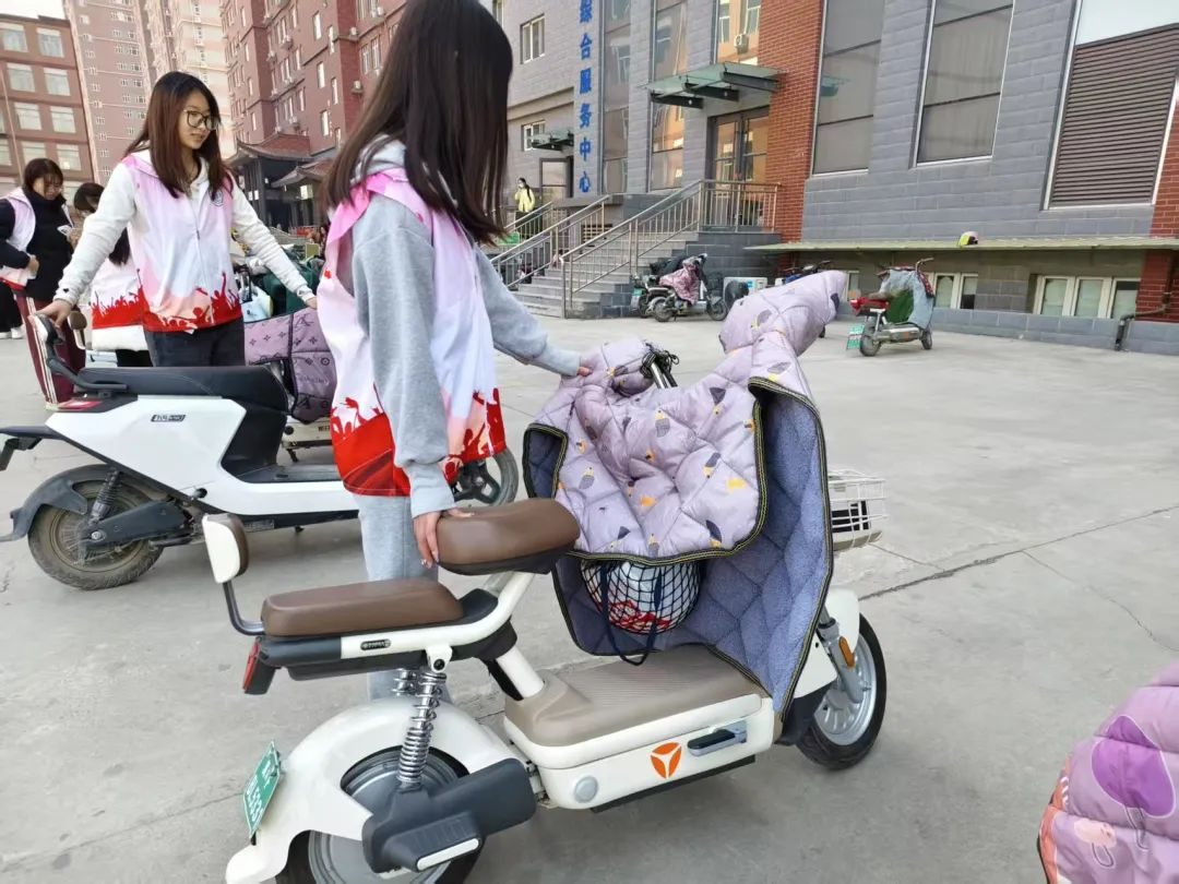 學習雷鋒精神，踐行教育使命——教育學院雷鋒月志愿服務活動